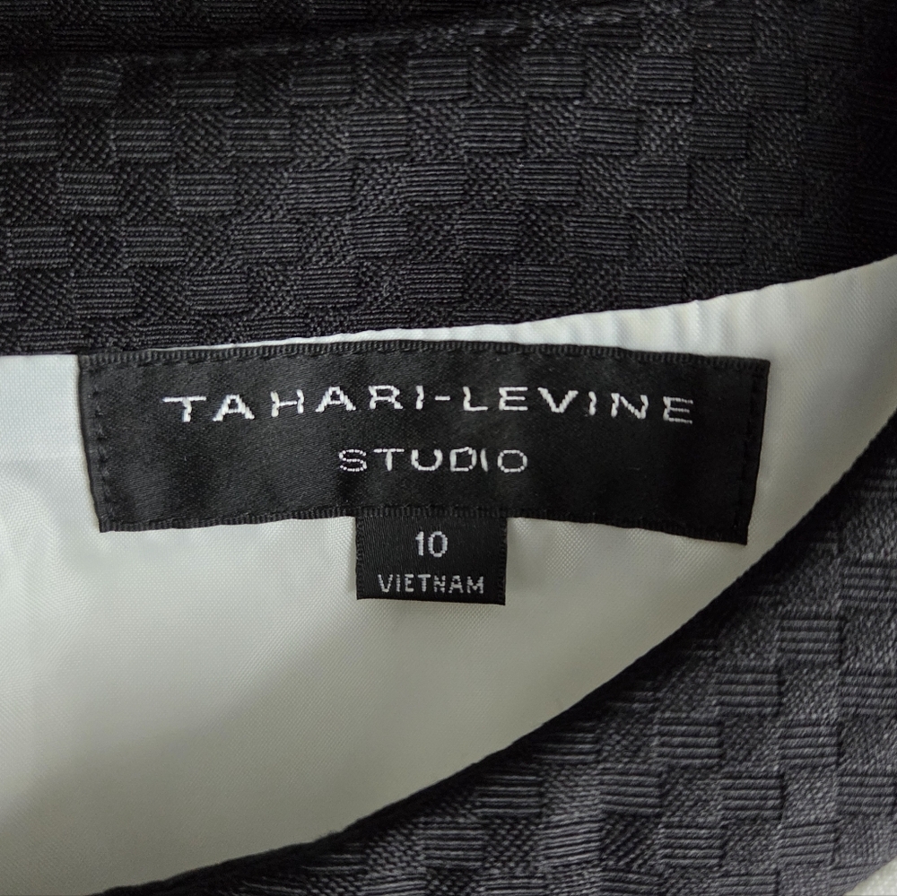 Tahari-Levine Studio Black and White Sleeveless Colorblock Mini Dress Size 10 - Picture 12 of 13